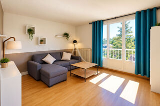  Appartement à louer 4 pièces 74 m²