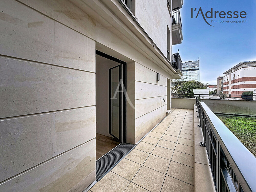 Vente Appartement SURESNES/ Place de la Halle - Appartement 2 pièces 42m² - 1 Terrasse - 1 Parking Suresnes