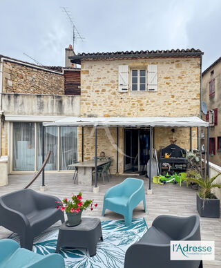  Maison à vendre 12 pièces 228 m²