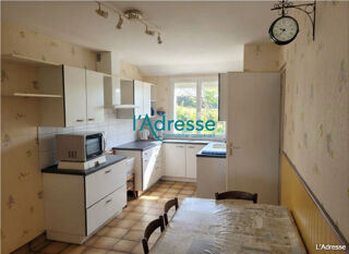 Vente Maison Châteaubriant - une maison familiale pleine de potentiel avec jardin et sous-sol. Chateaubriant