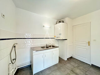  Appartement à louer 4 pièces 82 m²