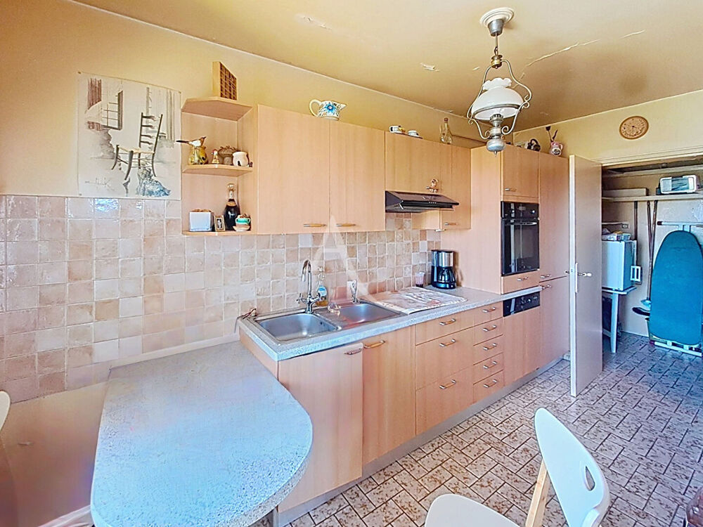 Vente Appartement Appartement Arpajon 4 pièces, 3 chambres, 85m², 1 BOX, Terrasse et Balcon ! Arpajon