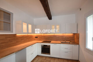  Appartement à louer 4 pièces 110 m²