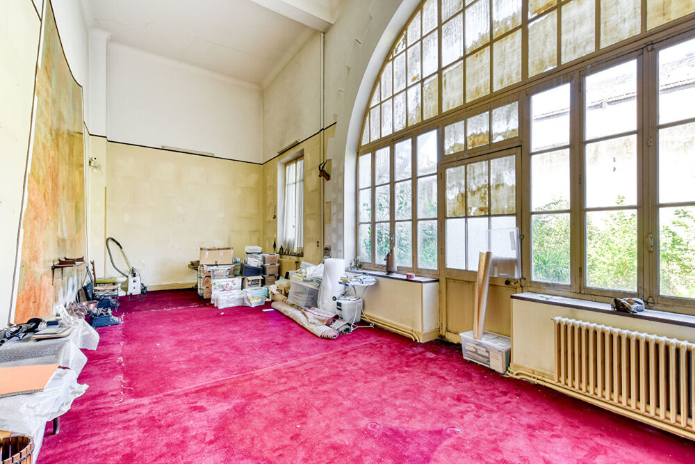 Vente Immeuble Hotel particulier du XIXe avec jardin et grand garage Carcassonne
