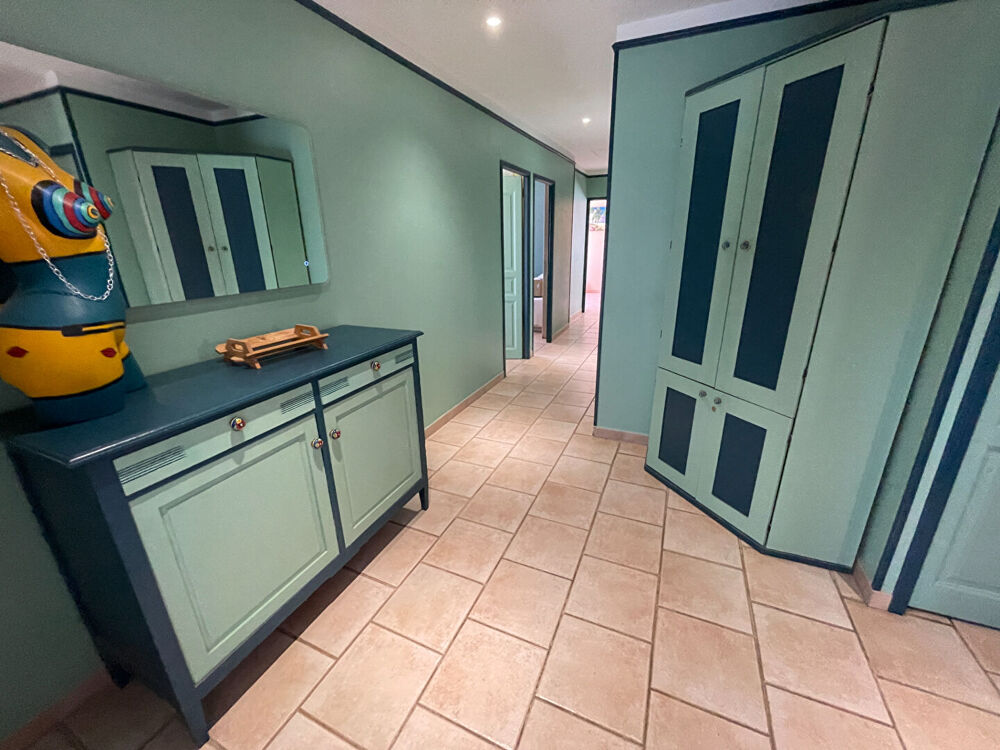 Vente Maison Villa Cuers 5 pièce(s) 130 m2 Cuers