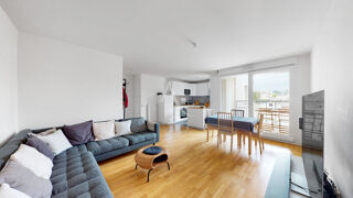  Appartement à louer 4 pièces 82 m²
