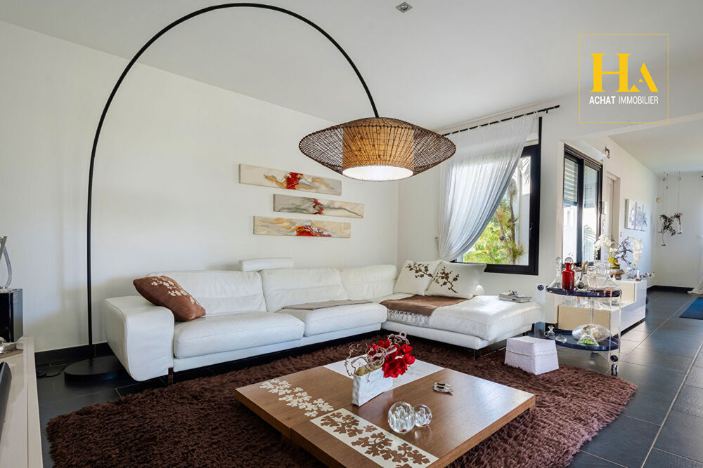 � vendre  Maison Saint-Pierre (97410)