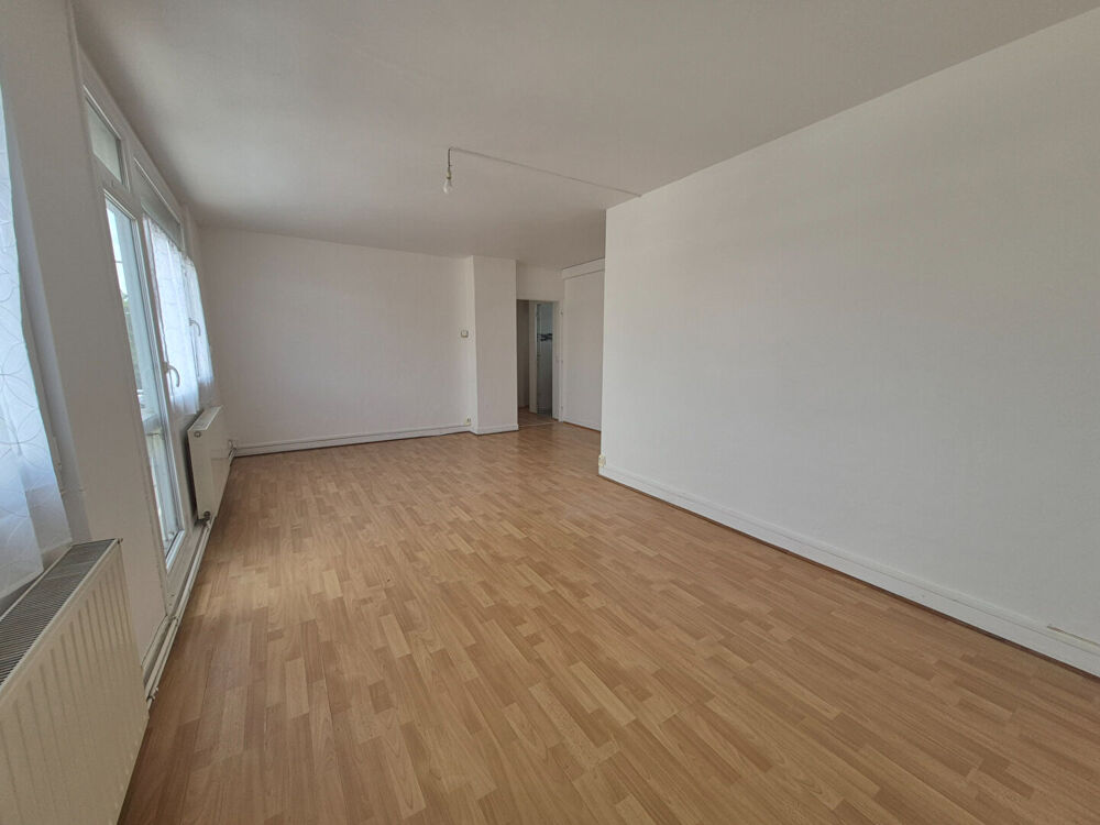 Vente Appartement Appartement Lens 4 pièce(s) 74,69 m2 avec balcon +cave. Lens