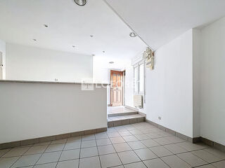  Immeuble à vendre 3 pièces 132 m²