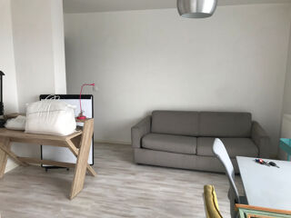  Appartement à louer 1 pièce 28 m²