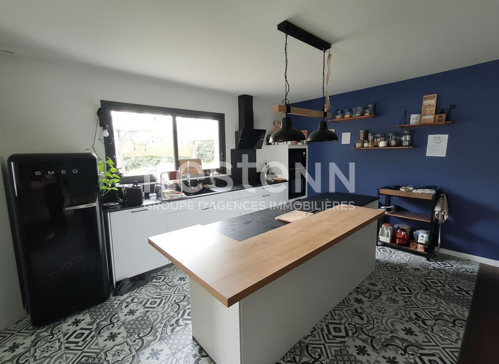Vente Maison Maison à vendre Elven 143m² sur 957m² de terrain / Morbihan / Bretagne Elven