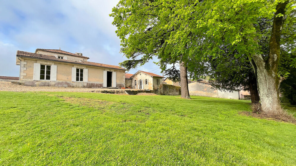 A VENDRE MAISON DE CARACTERE DE 350 M2 SUR 1950 M2 DE TERRAIN - SECTEUR BLAYE