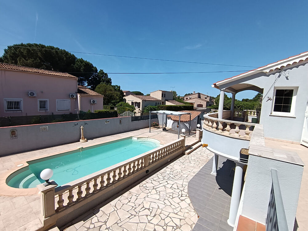 Vente Maison Six-fours les plages Maison T7 en R+1 d'environ 170 m² sur un terrain de 1100 m² Six fours les plages