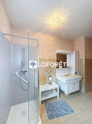  Maison � vendre 9 pi�ces 222 m�