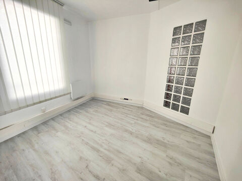   Local professionnel, activité de bureau 64.50m² 
