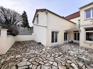  Maison à vendre 7 pièces 240 m²