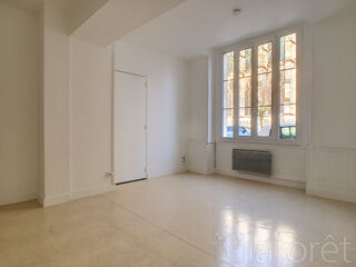  Appartement à louer 1 pièce 25 m²