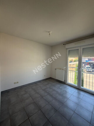  Appartement à louer 4 pièces 87 m²