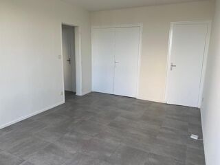  Appartement à louer 2 pièces 46 m²