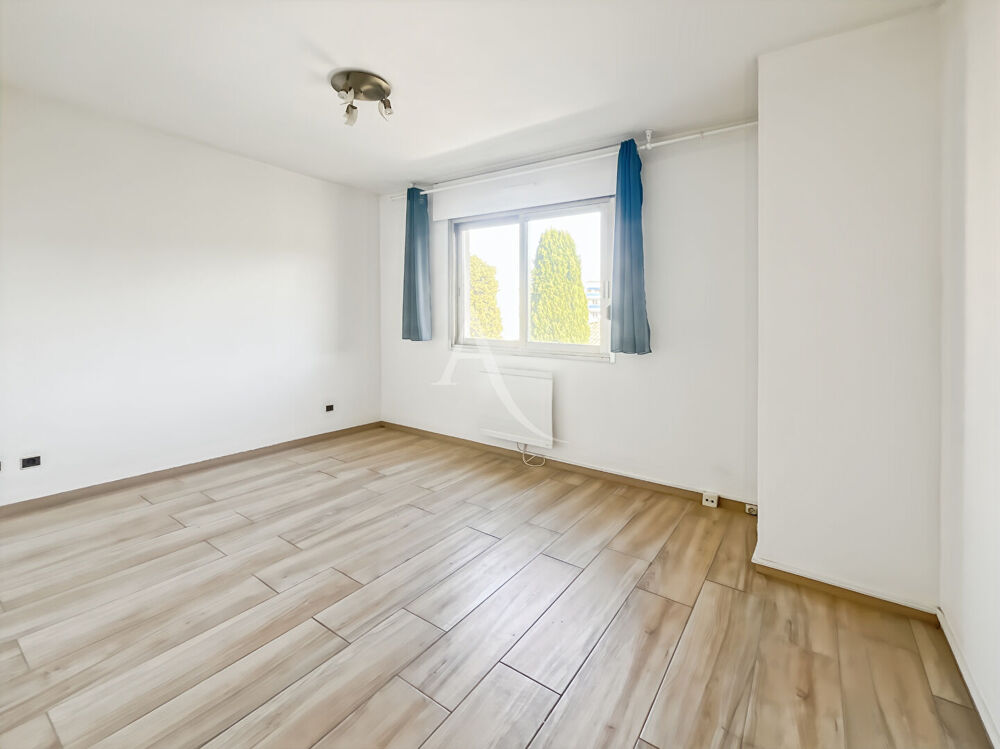 Appartement + Studio à Le Cannet 91 m2