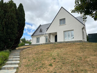  Maison  vendre 8 pices 162 m