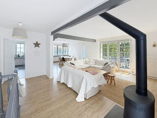  Maison à louer 8 pièces 200 m²