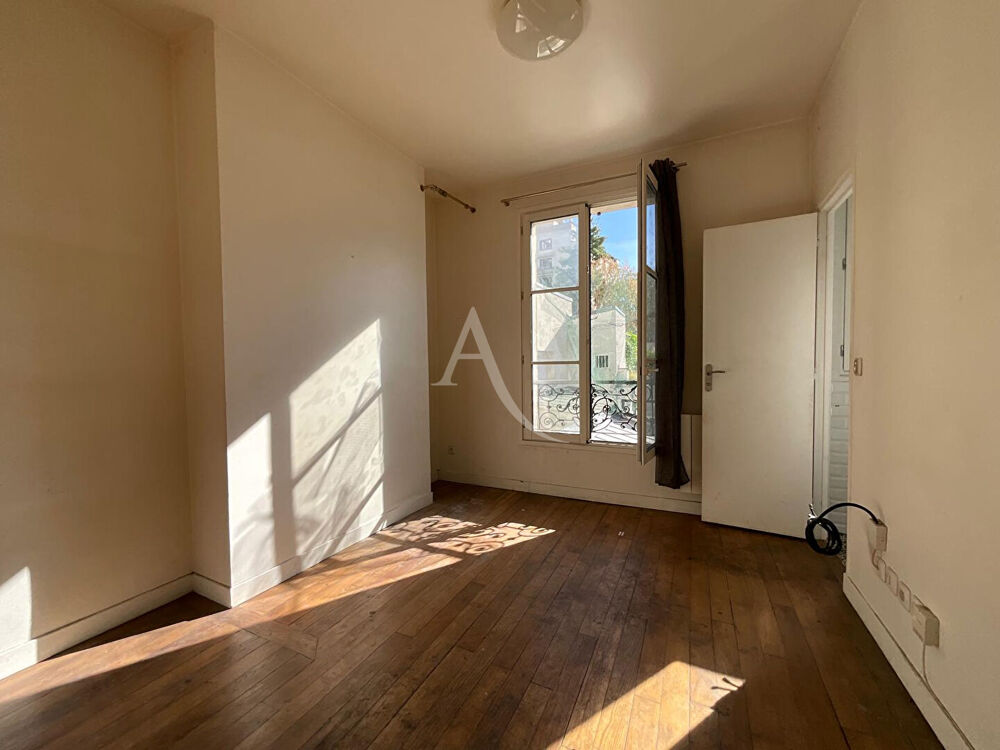 Vente Appartement Studio à rénover 15m2 - Beau potentiel Paris 18