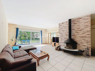  Maison  vendre 7 pices 232 m