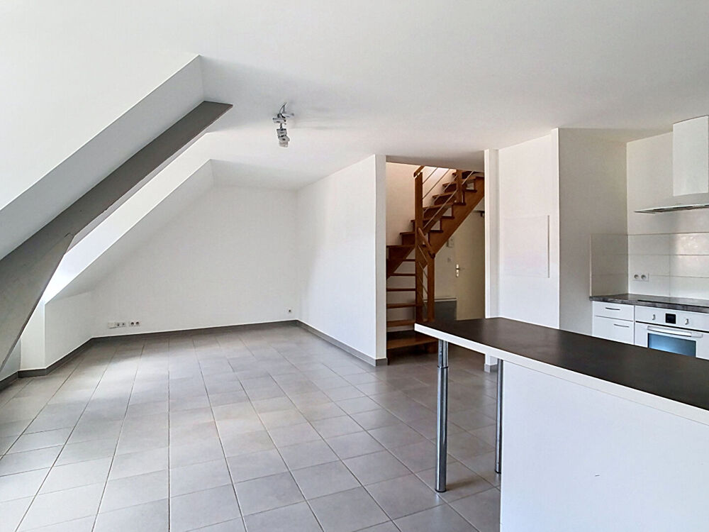 Location Appartement Appartement duplex 3 chambres en centre-ville de Quimper Quimper