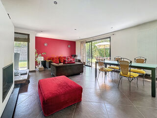  Maison � vendre 7 pi�ces 219 m�