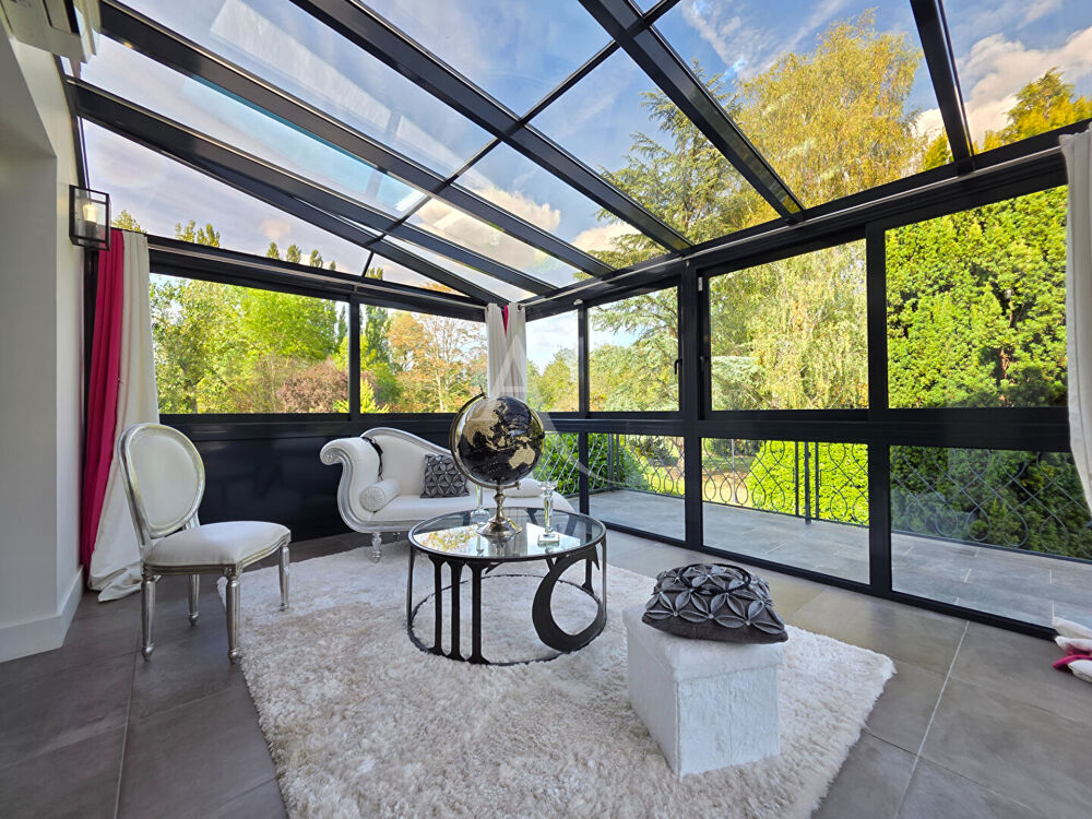 Vente Villa Demeure de prestige avec piscine et accès au Grand Morin à Villiers-sur-Morin Villiers sur morin