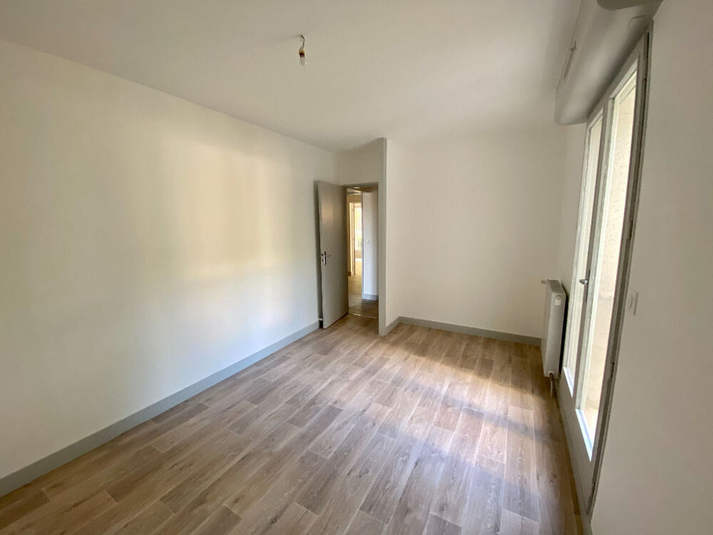 Location Appartement APPARTEMENT RENOVÉ  - 1 CHAMBRE - 65m² Blois
