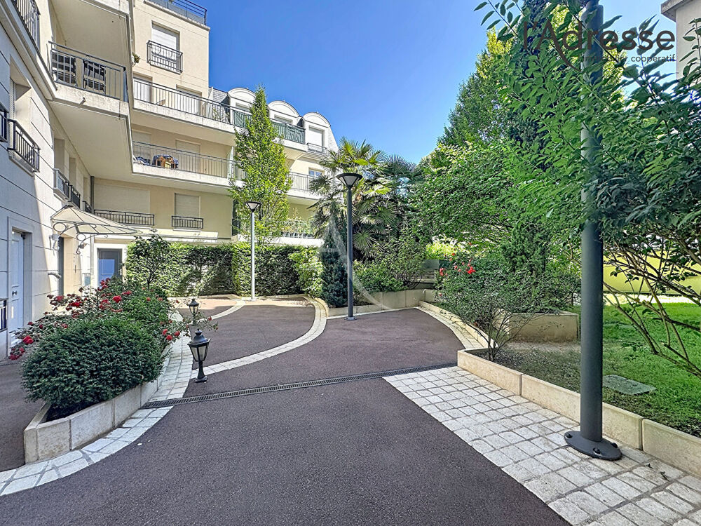 à vendre  Appartement Puteaux (92800)