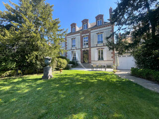  Maison � vendre 12 pi�ces 300 m�