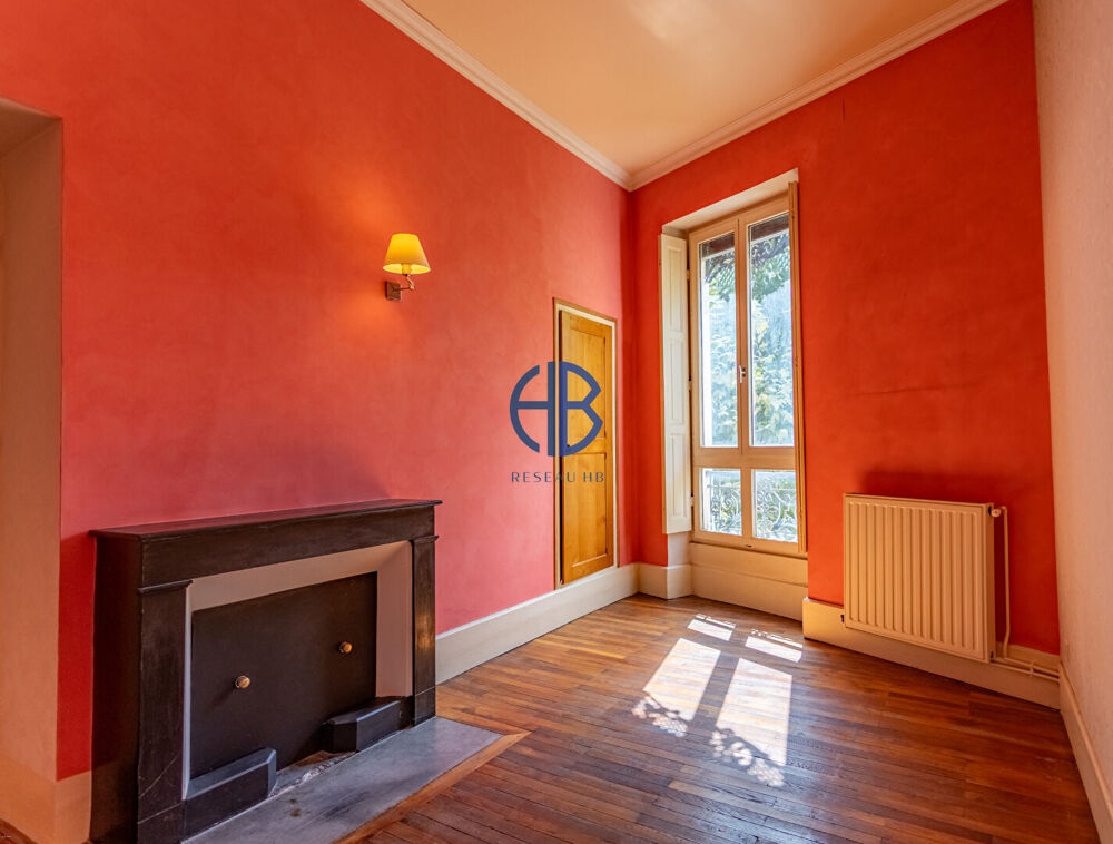 Vente Appartement Hyper centre (face gare) Appartement de 83 M2 avec balcon + 3 galetas Voiron