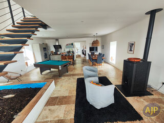  Maison � vendre 8 pi�ces 263 m�