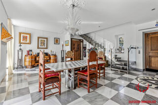  Maison à vendre 15 + pièces 665 m²