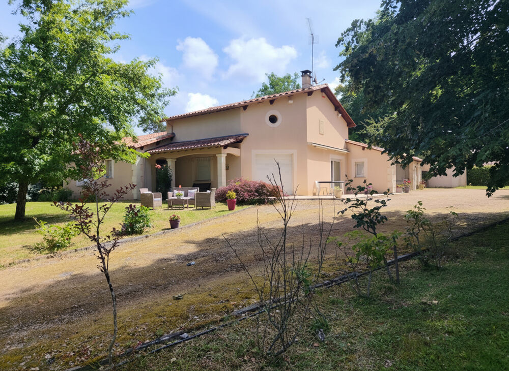 Vente Maison EXCLUSIVITÉ ? Magnifique propriété au calme absolu sur plus de 7 000 m² à Razac-sur-l'Isle Razac sur l isle