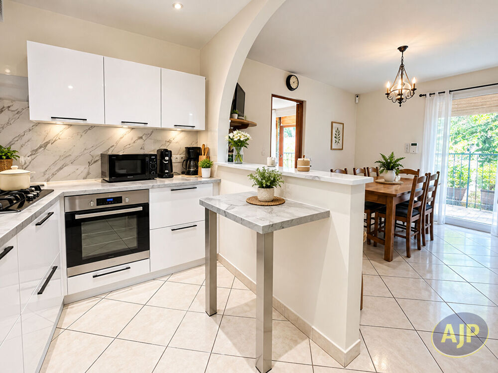 Vente Maison Maison  158.09 m2 Nerigean