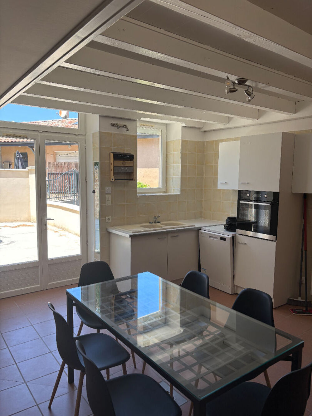 Location Maison Maison T5 - au calme et chaleureuse- à louer sur Pommiers Pommiers
