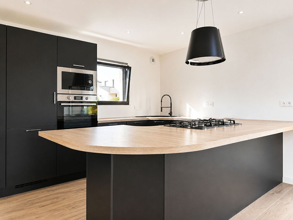 Maison contemporaine 2023 avec suite parentale et vue dégagée à Ploufragan