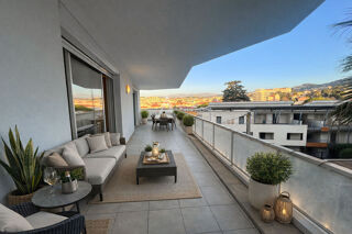  Appartement � vendre 6 pi�ces 137 m� Cannes