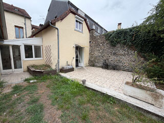  Immeuble à vendre 13 pièces 200 m²