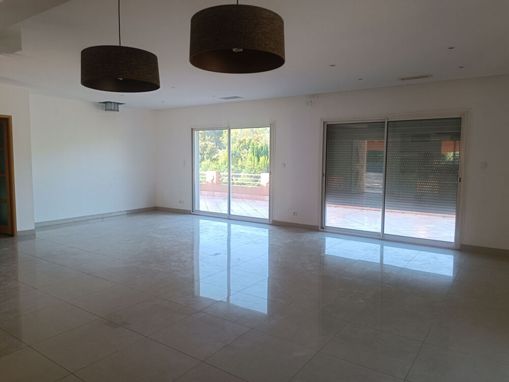 Location Maison St Mitre - Maison T4 - 125m² Saint mitre les remparts