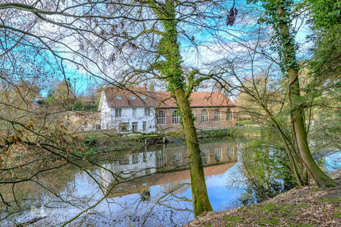   Une demeure de caract�re, entre nature et �l�gance... Villa - 15 + pi�ce(s) - 330 m�