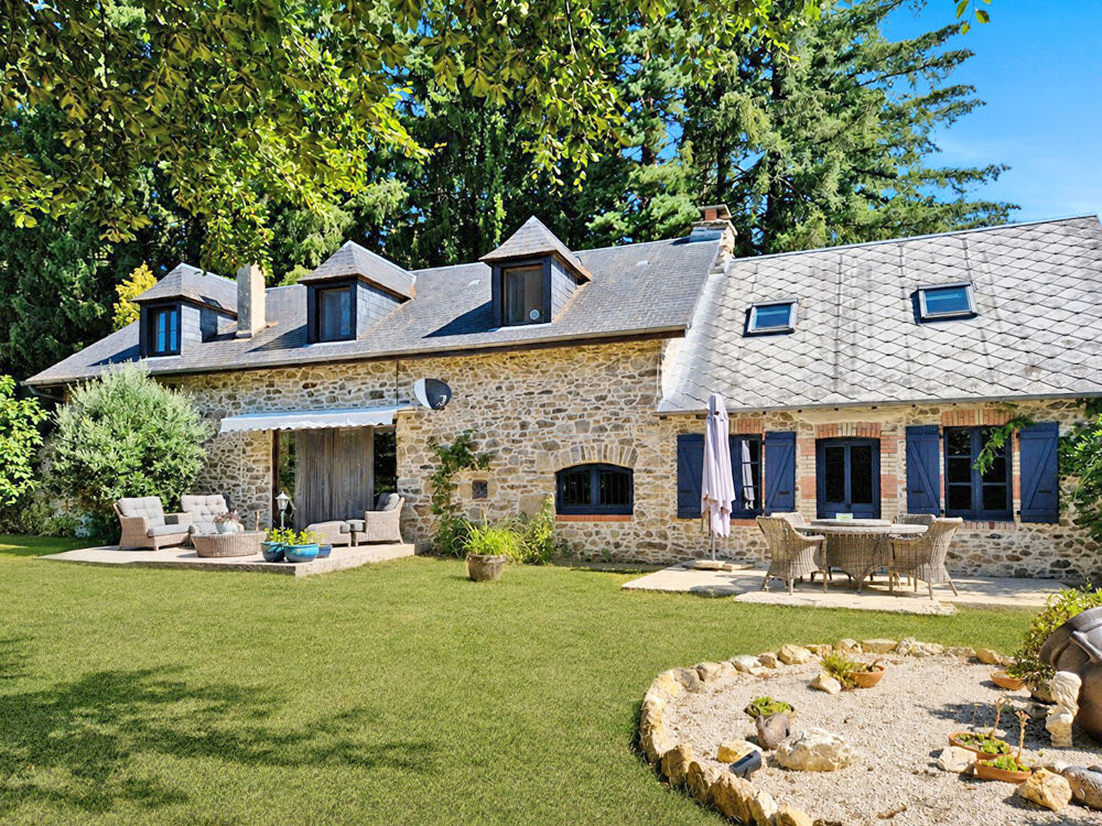 Vente Maison CORRÈZE. PEYRISSAC. Maison en pierre avec 3 chambres, gîte en pierre, garage et jardin de 2 062 m². Peyrissac
