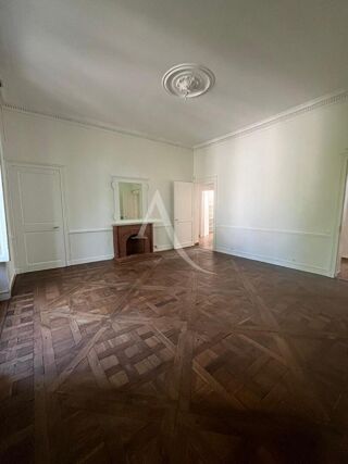  Appartement  louer 4 pices 87 m