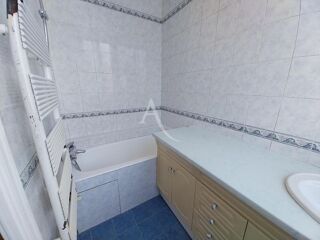  Appartement � louer 3 pi�ces 83 m� Nantes