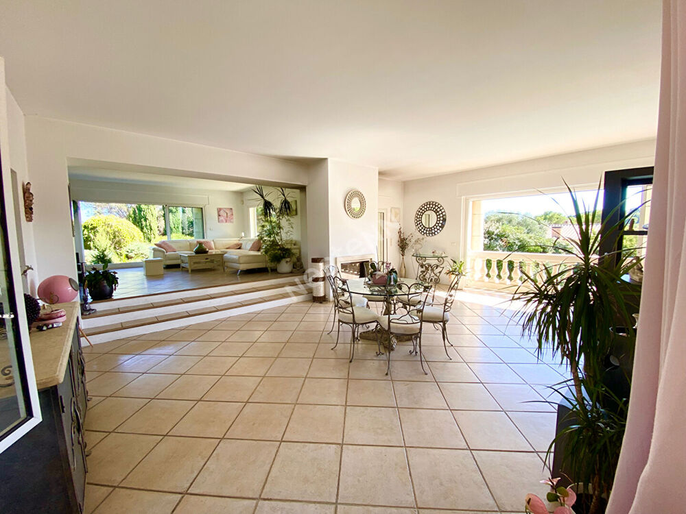 Vente Maison Maison d'Exception à Vendre à La Seyne-sur-Mer - Un Havre de Paix et de Luxe La seyne sur mer