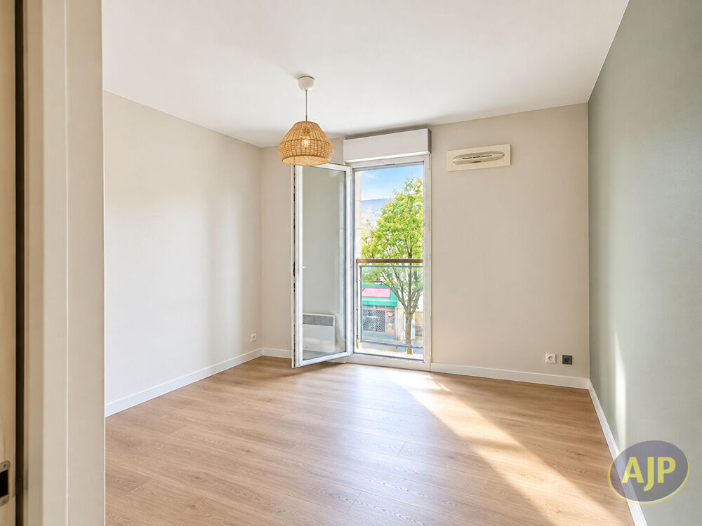Vente Appartement NANTES SAINT-FÉLIX T2 DE 45 M² À RAFRAÎCHIR BEAU POTENTIEL Nantes